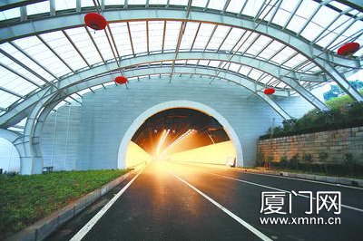 翔安隧道五通入口处。